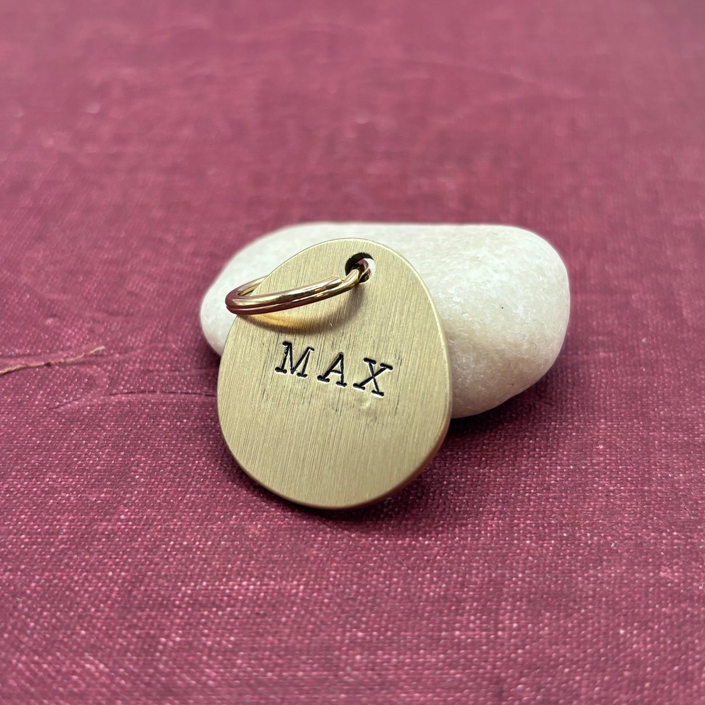 Zeer dikke OVALEN robuuste metalen Honden of Katten gouden penning in goud