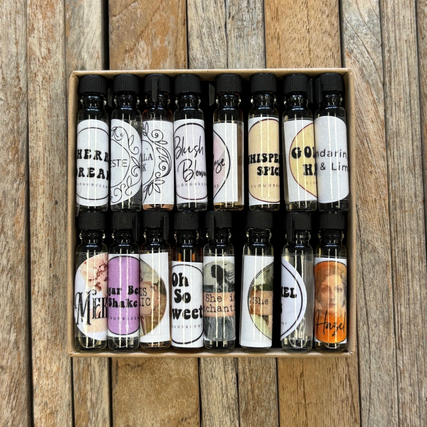 16 Random Perfume Samples in Gift box - Fragrance Discovery Set - Five mini 1 ml perfumes - Boxed Perfume Set, gift for her, Set of 5, Set of 10